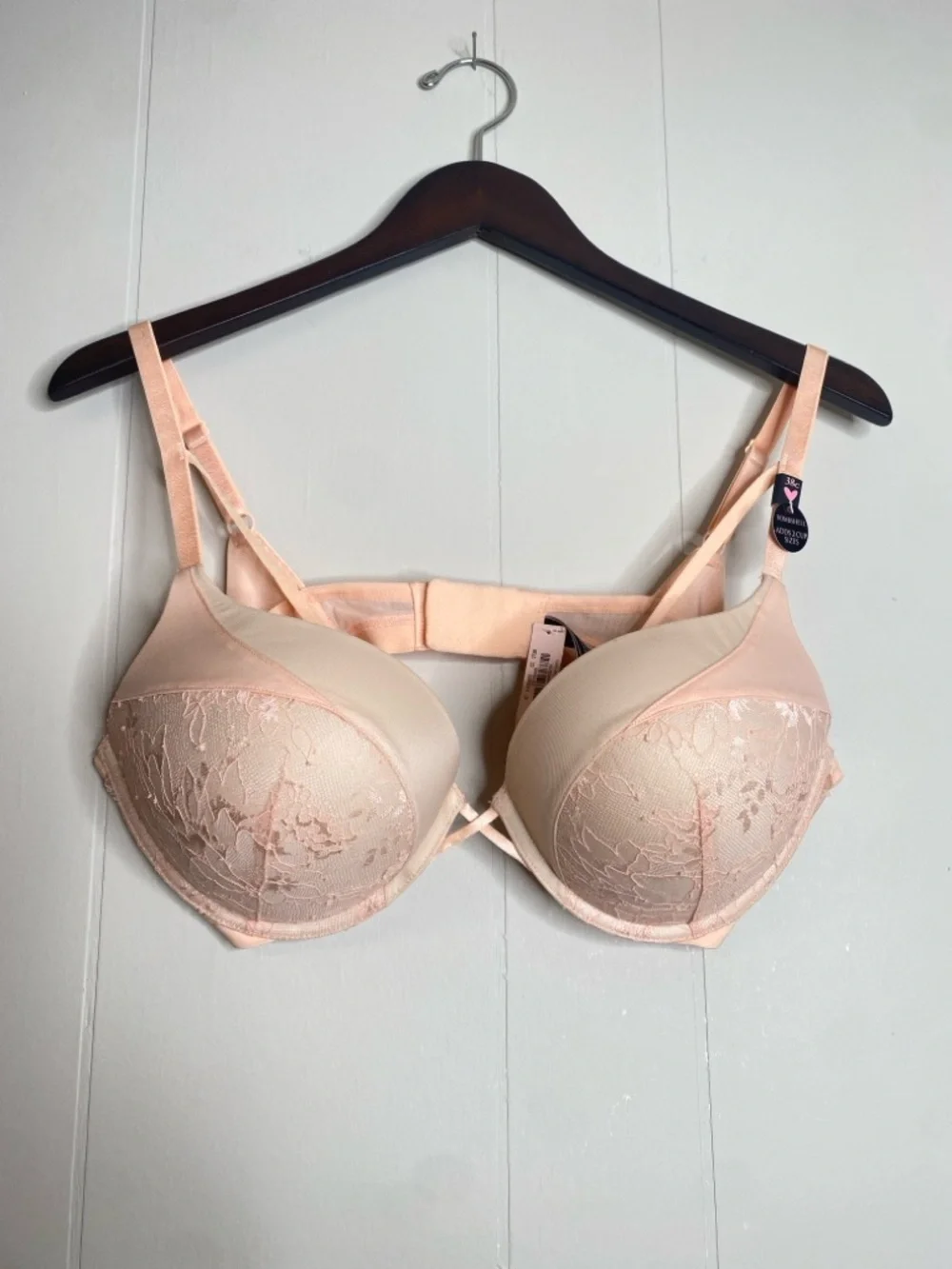 Victoria’s Secret Bombshell Bra Women 38 C Coral Add 2 Cups Plunge Push Up NEW - Picture 2 of 4